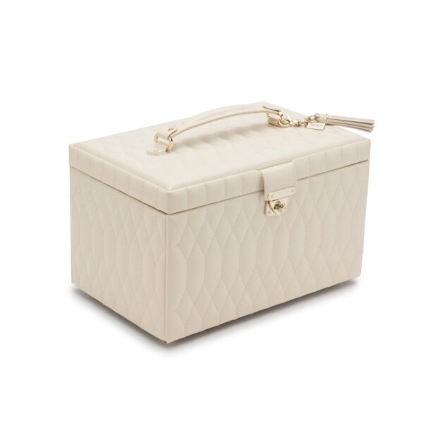 Caroline large box ivory Wolf 1834