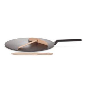 Crepe pan + spatula + rateau Le Creuset