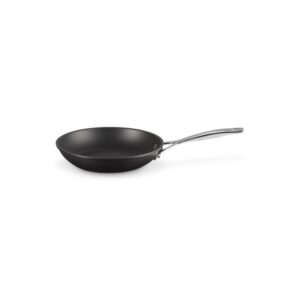 Toughened non-stick shallow frying pan Le Creuset